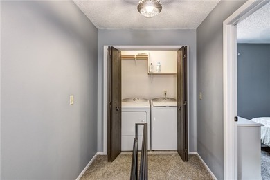 Inviting and stylish condo offers conveniences and worry-free - photo 19