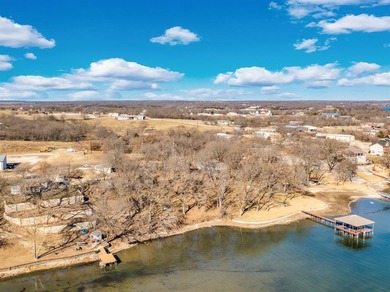 Escape to nature with this beautiful 1.45 acre lakeside property - photo 20