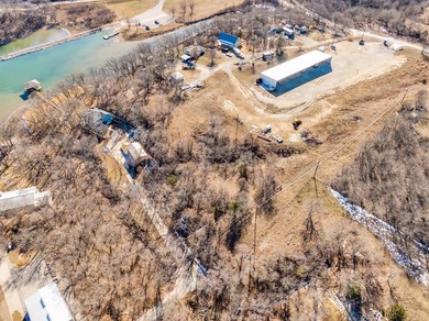 Escape to nature with this beautiful 1.45 acre lakeside property - photo 24