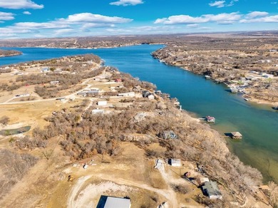 Escape to nature with this beautiful 1.45 acre lakeside property - photo 26