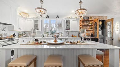 Rare 100 acre legacy estate with two distinct residences with - photo 28