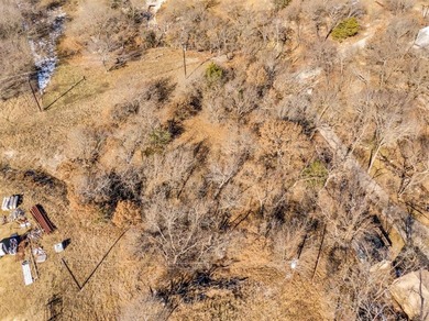 Escape to nature with this beautiful 1.45 acre lakeside property - photo 30