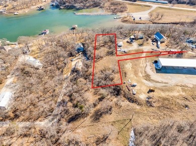 Escape to nature with this beautiful 1.45 acre lakeside property - photo 33