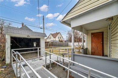 Investor opportunity: four-bedroom, two-bath single-family home - photo 37
