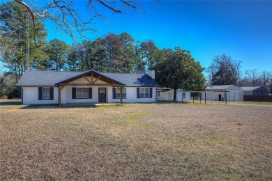 Lake Home For Sale in Mount Vernon, Texas