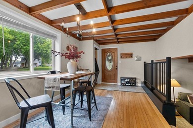 This completely updated 2 Bedroom has so much to offer! The main - photo 5