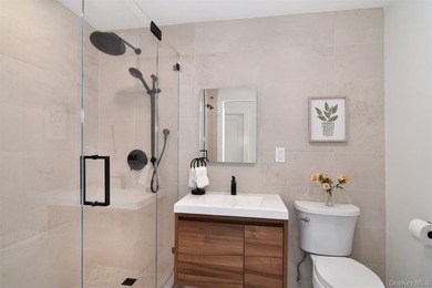 Triple-Mint High-Floor Corner Condo with Balcony, Water Views & - photo 10