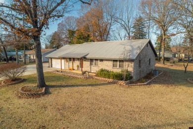 Bull Shoals Lake Home For Sale in Bull Shoals Arkansas