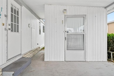 Under contract-accepting backup offers. MOTIVATED SELLER! - photo 31