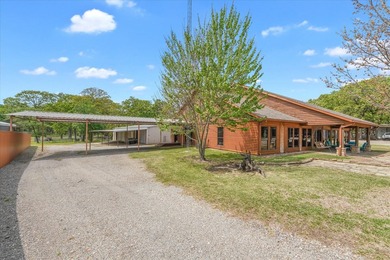 Rustic and Luxury are a wonderfully blended match in this unique - photo 2