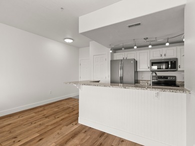 SANDY CONDO....2 Bedroom/2 Bathrooms in secure building with