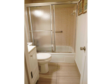 Welcome to this well-appointed 2-bedroom, 1.5-bathroom - photo 8