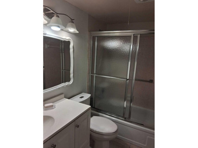 Welcome to this well-appointed 2-bedroom, 1.5-bathroom - photo 9