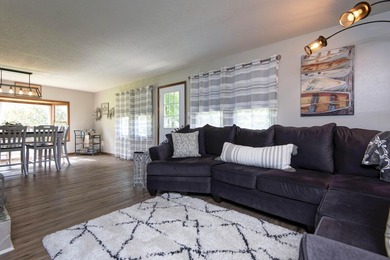 This well-maintained 4-bed, 2-bath home is truly move-in ready - photo 3