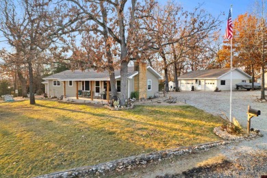 Bull Shoals Lake Home For Sale in Mountain Home Arkansas
