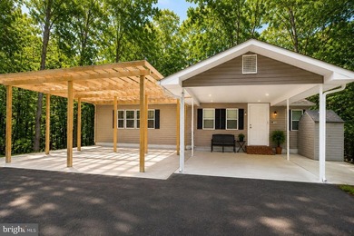 (private lake, pond, coastal) Home For Sale in Owings Maryland