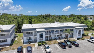 Virtually Staged. Affordable Florida living starts here! If - photo 3