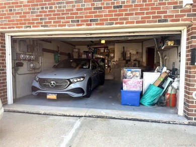 Rare opportunity in the sought-after Country Club area. This - photo 3