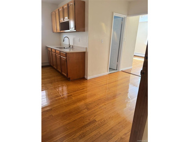 Rare opportunity in the sought-after Country Club area. This - photo 5