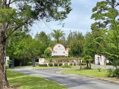 FABULOUS WATERFRONT and plenty of it with generous frontage - photo 2