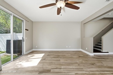 Welcome to this beautifully maintained **corner-unit townhome** - photo 11
