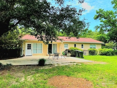 Completely remodeled house with 4 bedrooms and 3 bathrooms - photo 12