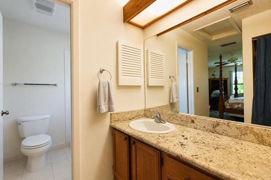 Beautifully maintained 2-bedroom, 2-bath villa-style townhome - photo 16