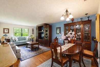 Beautifully maintained 2-bedroom, 2-bath villa-style townhome - photo 18