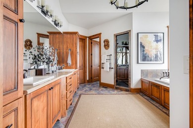 Windy Hill Lodge is an extraordinary mountain retreat set on 6.3 - photo 26