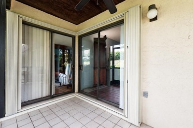 Beautifully maintained 2-bedroom, 2-bath villa-style townhome - photo 26