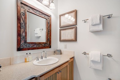 Windy Hill Lodge is an extraordinary mountain retreat set on 6.3 - photo 30
