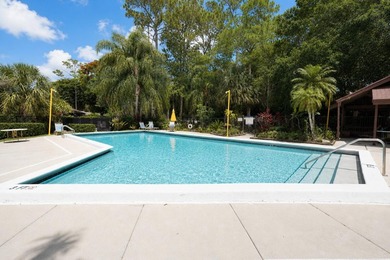 Beautifully maintained 2-bedroom, 2-bath villa-style townhome - photo 31
