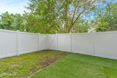 Welcome to this beautifully maintained **corner-unit townhome** - photo 33