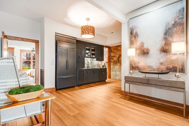 Windy Hill Lodge is an extraordinary mountain retreat set on 6.3 - photo 35
