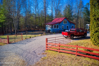 (private lake, pond, creek) Home For Sale in Jamestown Tennessee