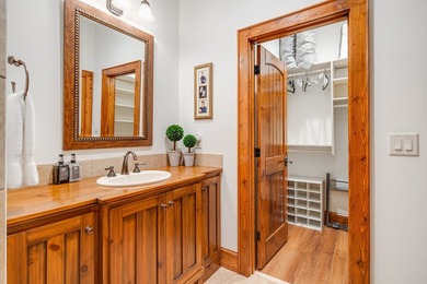 Windy Hill Lodge is an extraordinary mountain retreat set on 6.3 - photo 47