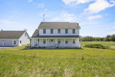 Welcome to the Prairie House. Where wind & wildflowers whisper - photo 2