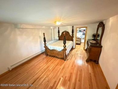 This beautiful move in ready lakeview home sits on a private - photo 16