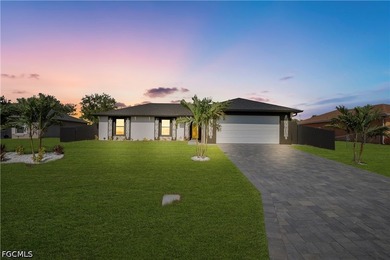Welcome to your dream home in Cape Coral! This stunning - photo 2