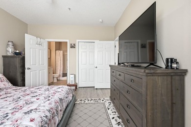 Ground-floor two-bedroom, two-bathroom condo with no-stairs - photo 27