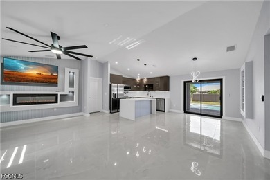 Welcome to your dream home in Cape Coral! This stunning - photo 8