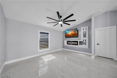 Welcome to your dream home in Cape Coral! This stunning - photo 9