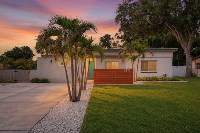 Welcome to your own private oasis in vibrant Gulfport! - photo 1
