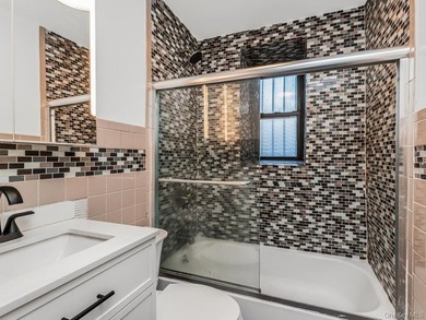 Welcome to 581 Acadamy Street # GLE. This beautiful renovated 1 - photo 10