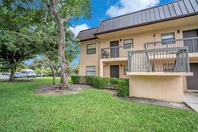 Excellent opportunity to own a well-maintained 2-bedroom, 2-bath - photo 2
