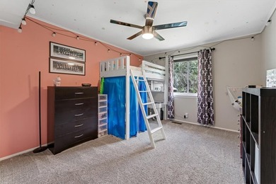 Beautiful home on 1.5 Acres in the Heart of Town - Near Lake - photo 27