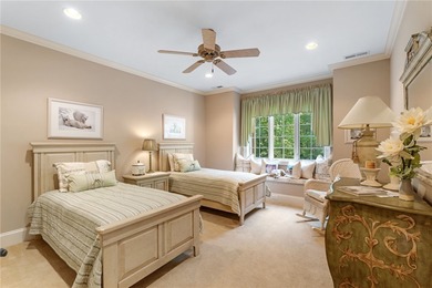 Captivating long lake and mountain views, gentle access to - photo 29