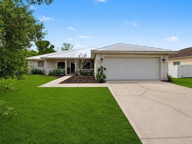 Move-in ready CBS home on a quiet street! Great location in the - photo 1