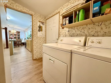 Country Living and room for the toys. 20 x 40 Shop space for - photo 12