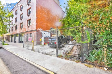 Vacant Lot for Development Lot Size: 3,000 SF Zoning: R7A with - photo 13